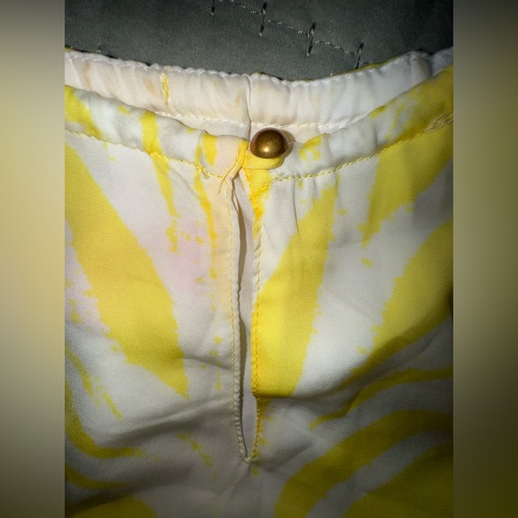 LILLY PULITZER Target Yellow white Pineapple Punch rope w gold trim tank sz Med - Picture 10 of 11